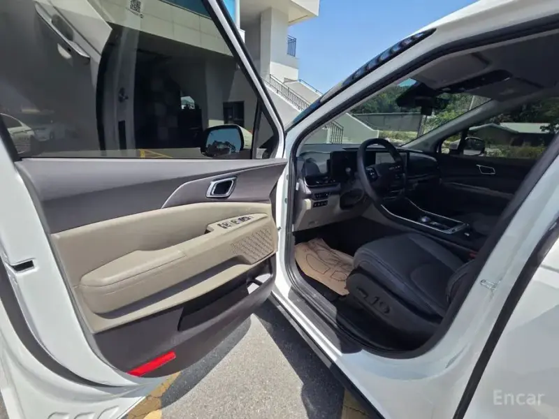 2025 Kia Carnival с пробегом 18 475 км