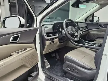 2024 Kia Carnival с пробегом 47 854 км