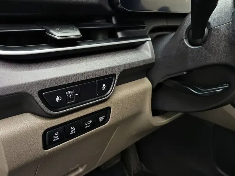 2024 Kia Carnival с пробегом 47 854 км