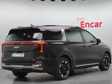 2024 Kia Carnival с пробегом 31 183 км