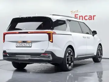 2024 Kia Carnival с пробегом 74 811 км