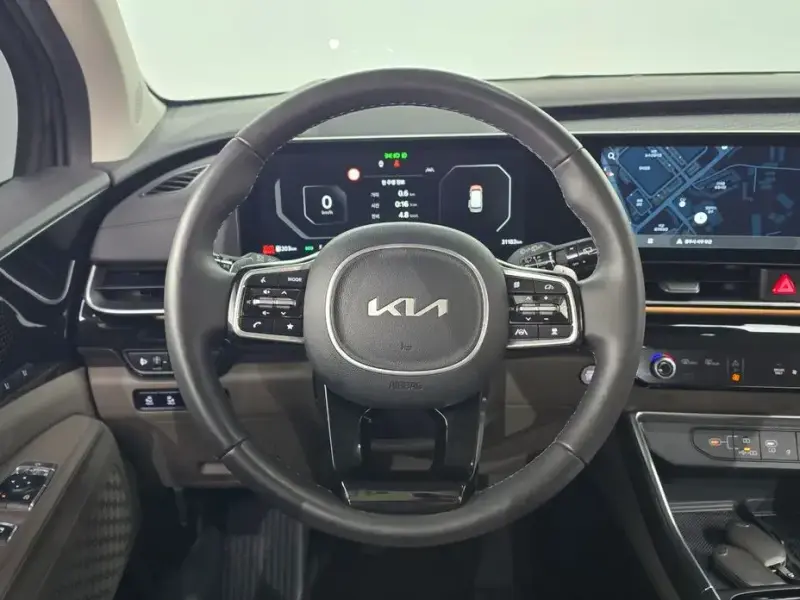 2024 Kia Carnival с пробегом 31 183 км