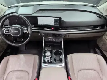 2024 Kia Carnival с пробегом 74 811 км