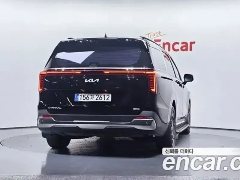 2024 Kia Carnival с пробегом 26 908 км