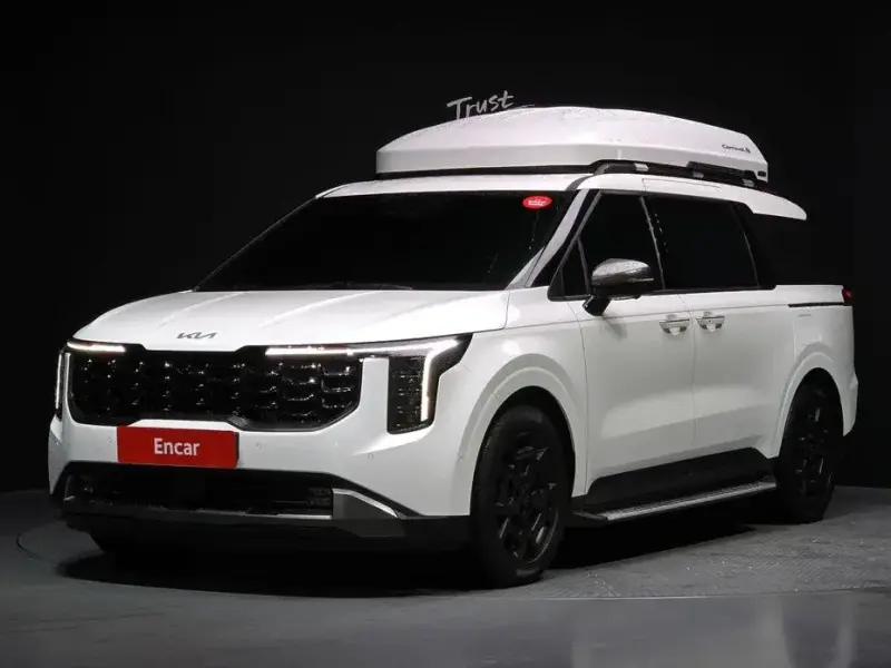 2025 Kia Carnival с пробегом 28 961 км
