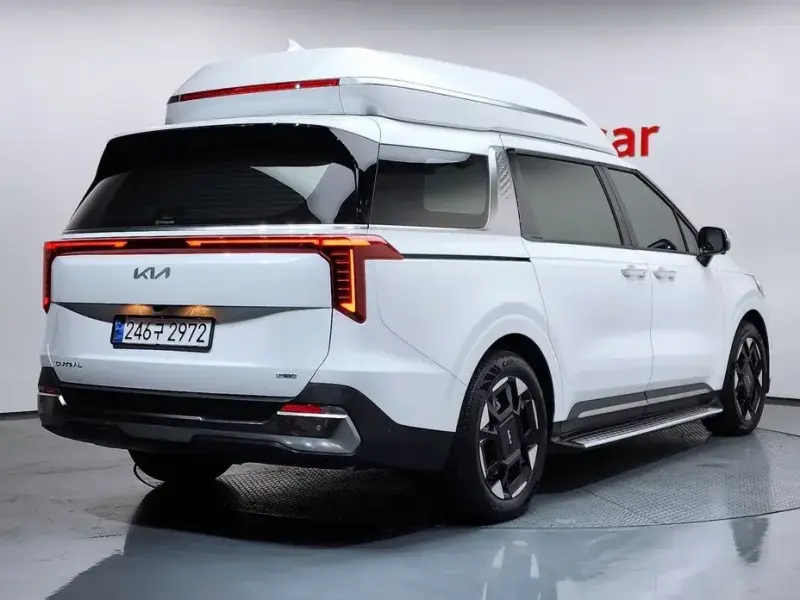 2024 Kia Carnival с пробегом 15 183 км