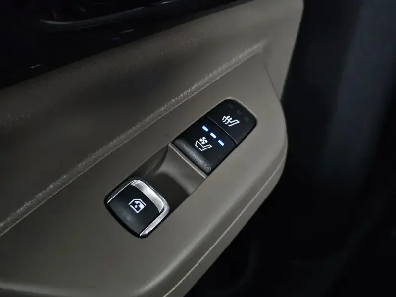 2025 Kia Carnival с пробегом 28 961 км