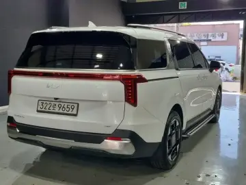 2024 Kia Carnival с пробегом 24 414 км