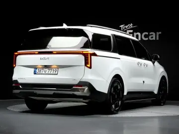 2024 Kia Carnival с пробегом 31 398 км