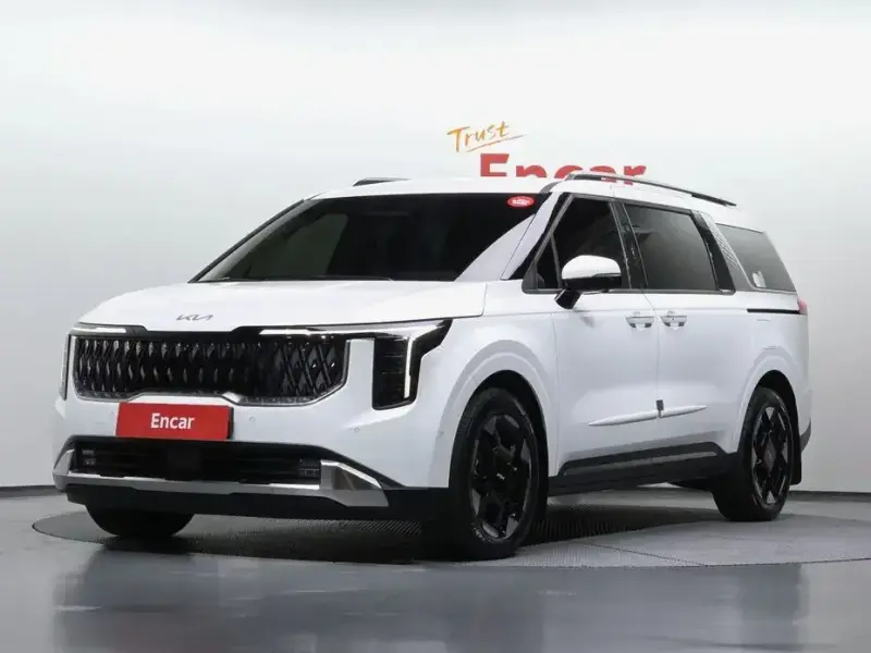 2024 Kia Carnival с пробегом 19 474 км