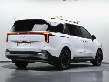 2024 Kia Carnival с пробегом 19 474 км