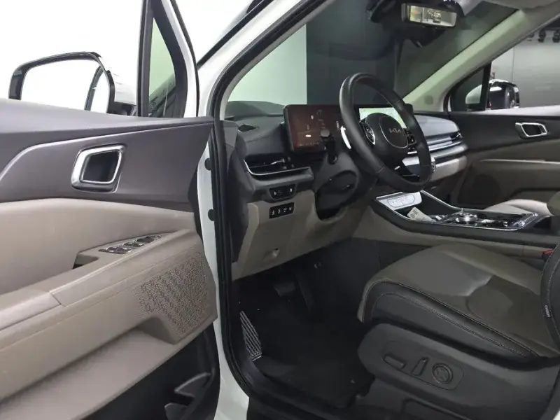 2024 Kia Carnival с пробегом 19 474 км