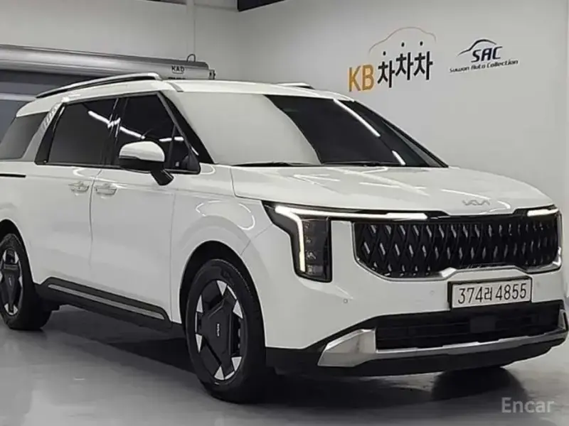2024 Kia Carnival с пробегом 43 311 км