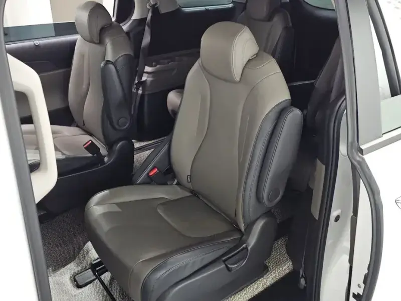 2024 Kia Carnival с пробегом 53 082 км