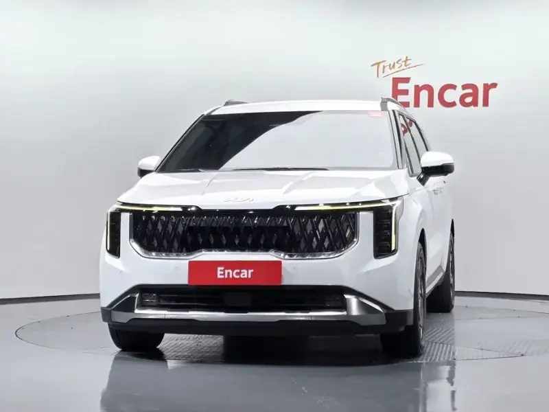 2025 Kia Carnival с пробегом 40 731 км