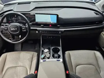 2024 Kia Carnival с пробегом 36 031 км