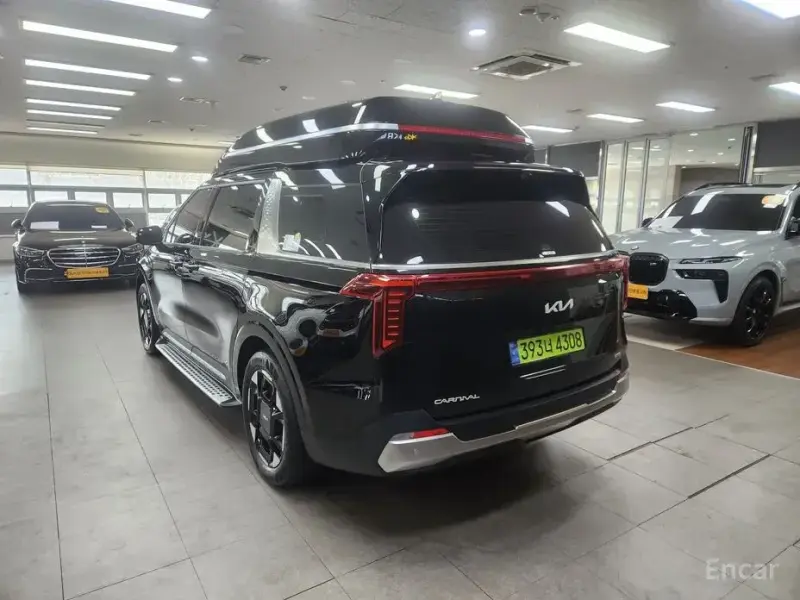 2024 Kia Carnival с пробегом 18 915 км
