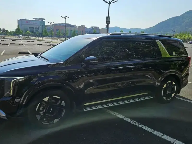 2024 Kia Carnival с пробегом 39 700 км