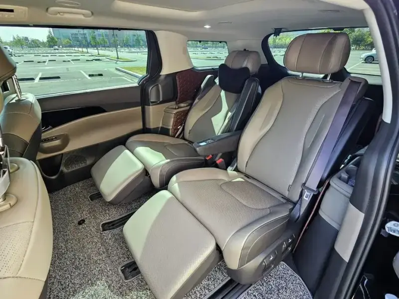 2024 Kia Carnival с пробегом 39 700 км