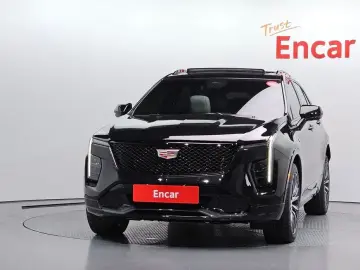 2024 Cadillac XT4 с пробегом 6 177 км