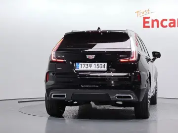 2024 Cadillac XT4 с пробегом 6 177 км