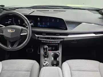 2024 Cadillac XT4 с пробегом 6 177 км