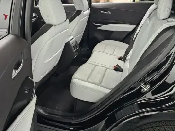 2024 Cadillac XT4 с пробегом 6 177 км