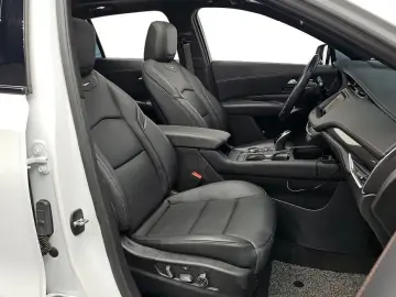 2022 Cadillac XT4 с пробегом 40 948 км