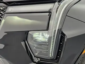2024 Cadillac XT4 с пробегом 6 177 км