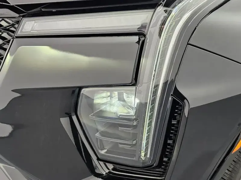 2024 Cadillac XT4 с пробегом 6 177 км