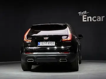 2023 Cadillac XT4 с пробегом 14 290 км
