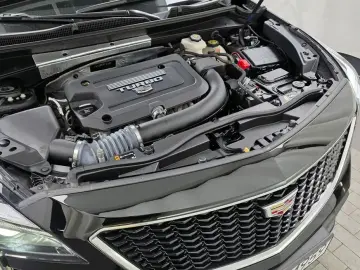 2023 Cadillac XT4 с пробегом 14 290 км
