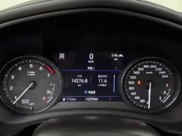 2023 Cadillac XT4 с пробегом 14 290 км