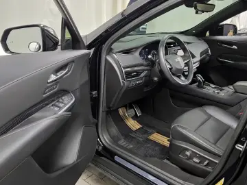 2023 Cadillac XT4 с пробегом 14 290 км