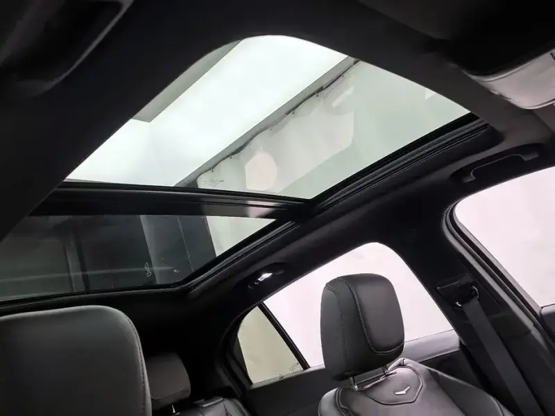 2023 Cadillac XT4 с пробегом 14 290 км