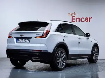 2022 Cadillac XT4 с пробегом 88 928 км