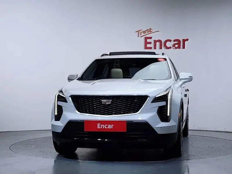 2022 Cadillac XT4 с пробегом 88 928 км