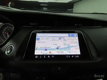 2023 Cadillac XT4 с пробегом 15 982 км
