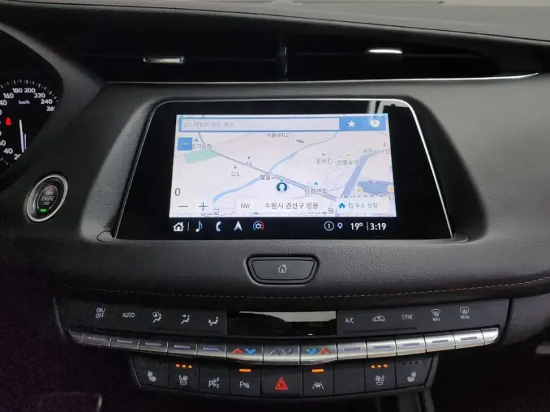 2022 Cadillac XT4 с пробегом 88 928 км