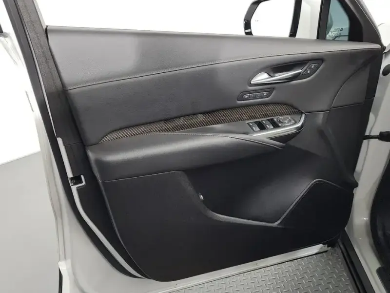 2022 Cadillac XT4 с пробегом 88 928 км