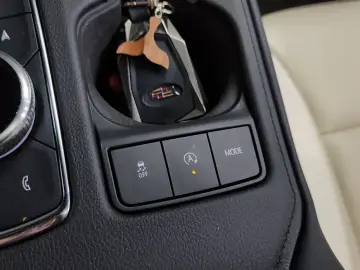2022 Cadillac XT4 с пробегом 88 928 км