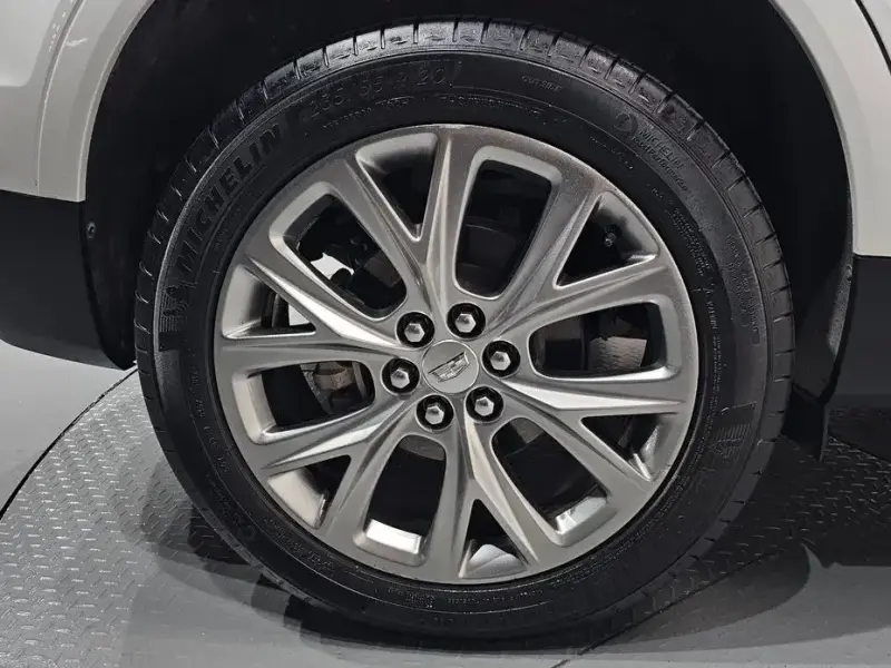 2020 Cadillac XT5 с пробегом 46 223 км