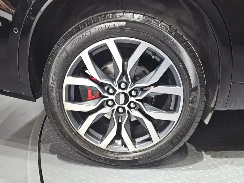 2022 Cadillac XT6 с пробегом 67 170 км
