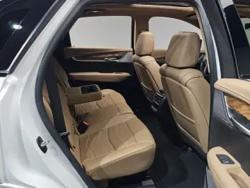 2020 Cadillac XT5 с пробегом 46 223 км