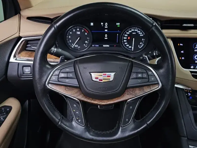 2020 Cadillac XT5 с пробегом 46 223 км