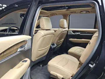 2022 Cadillac XT6 с пробегом 67 170 км