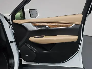 2020 Cadillac XT5 с пробегом 46 223 км