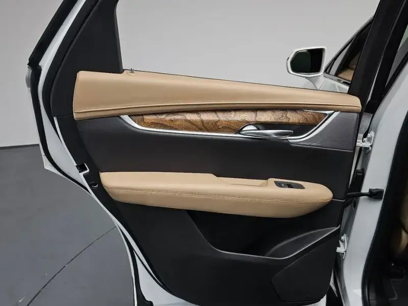 2020 Cadillac XT5 с пробегом 46 223 км