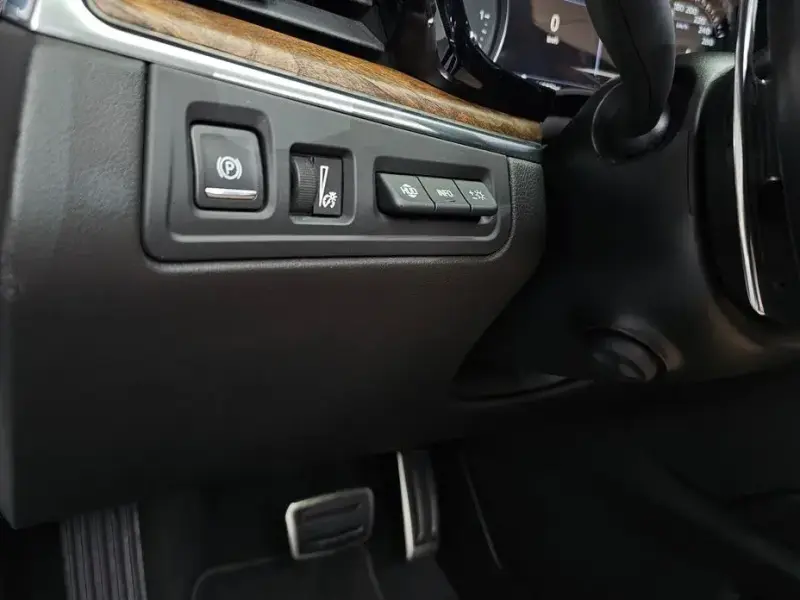 2020 Cadillac XT5 с пробегом 46 223 км