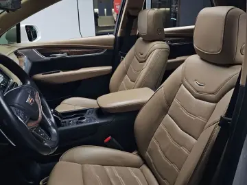 2020 Cadillac XT5 с пробегом 46 223 км
